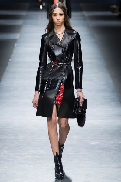 Look 51